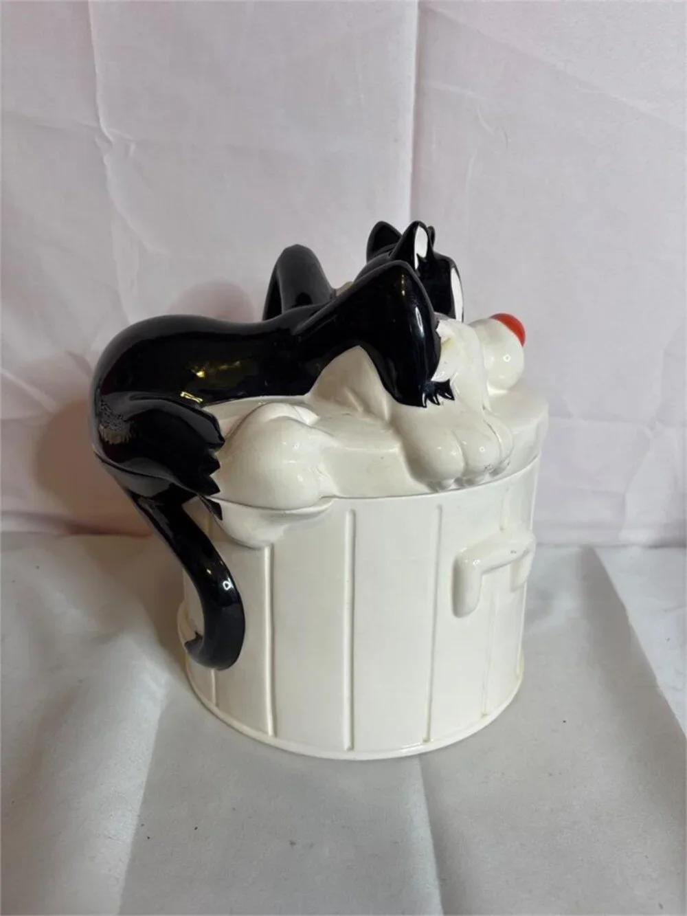 Vintage Warner Bros Sylvester the Cat Ceramic Cookie Jar Trash Can Looney Tunes